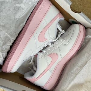 Pink Nike Air Force 1